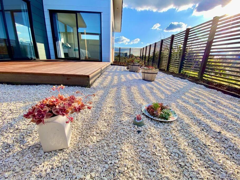 Morden Spacious New House Hamilton Exterior foto